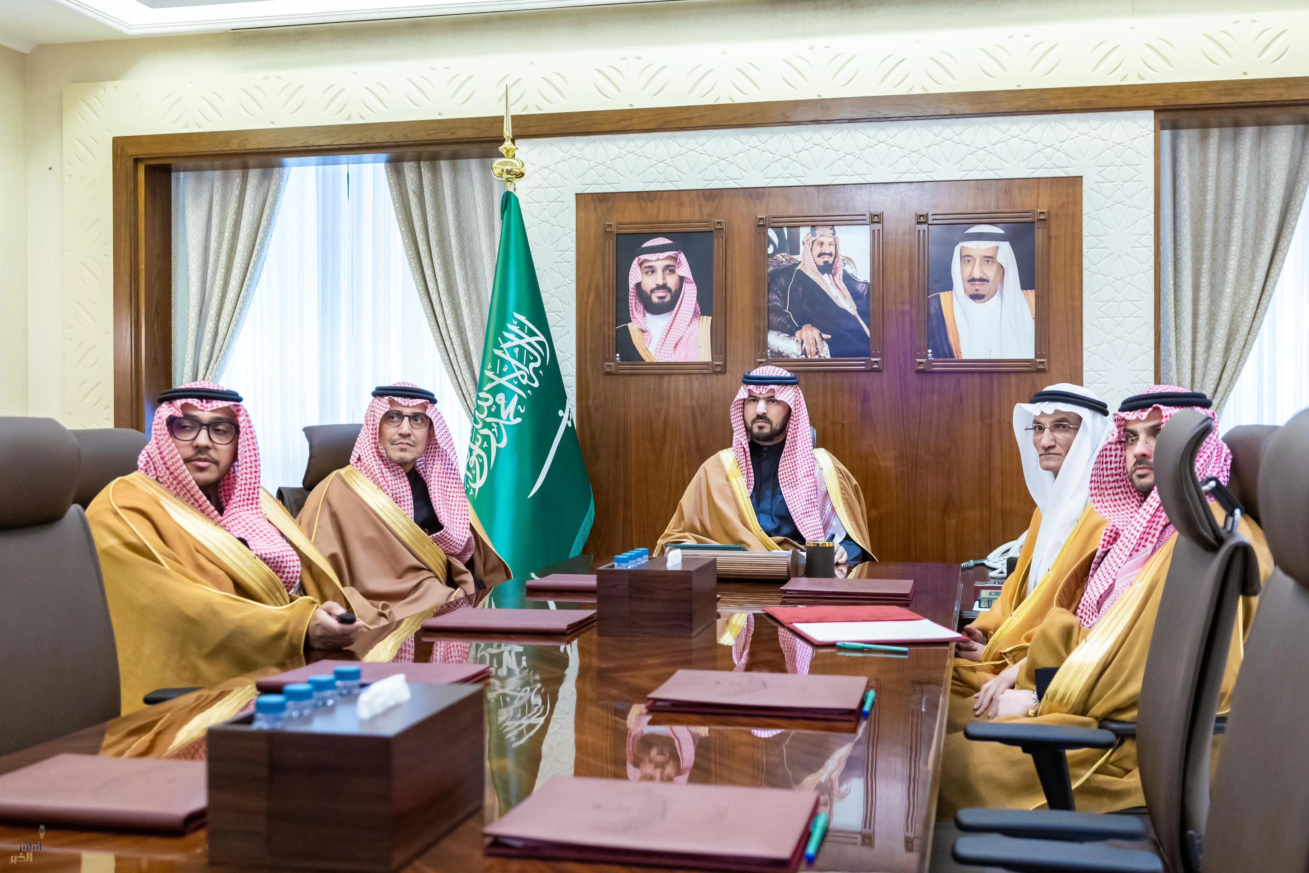 نائب أمير الشرقية يطلع على أعمال "الجمارك" في المنطقة 