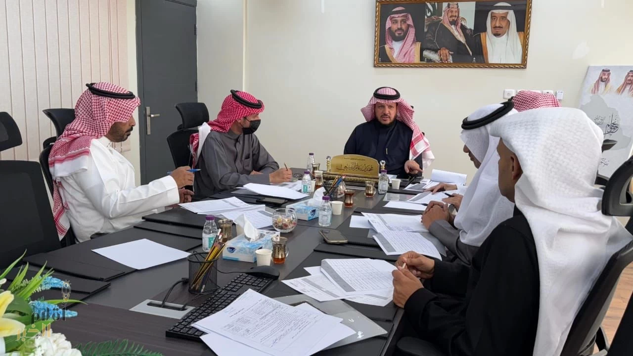 لجنة الظروف الخاصة بتعليم الطائف تدرس عدداً من الحالات الخاصة بالمعلمين 