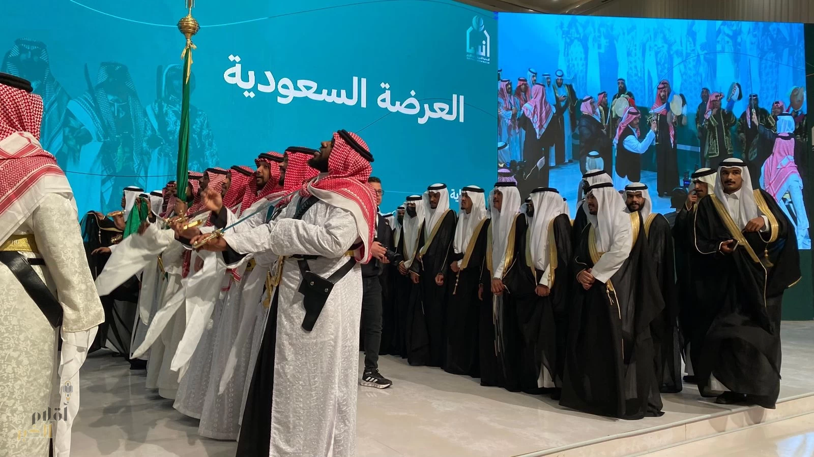 أمير الرياض يرعى حفل الزواج الجماعي الثامن لجمعية " إنسان "