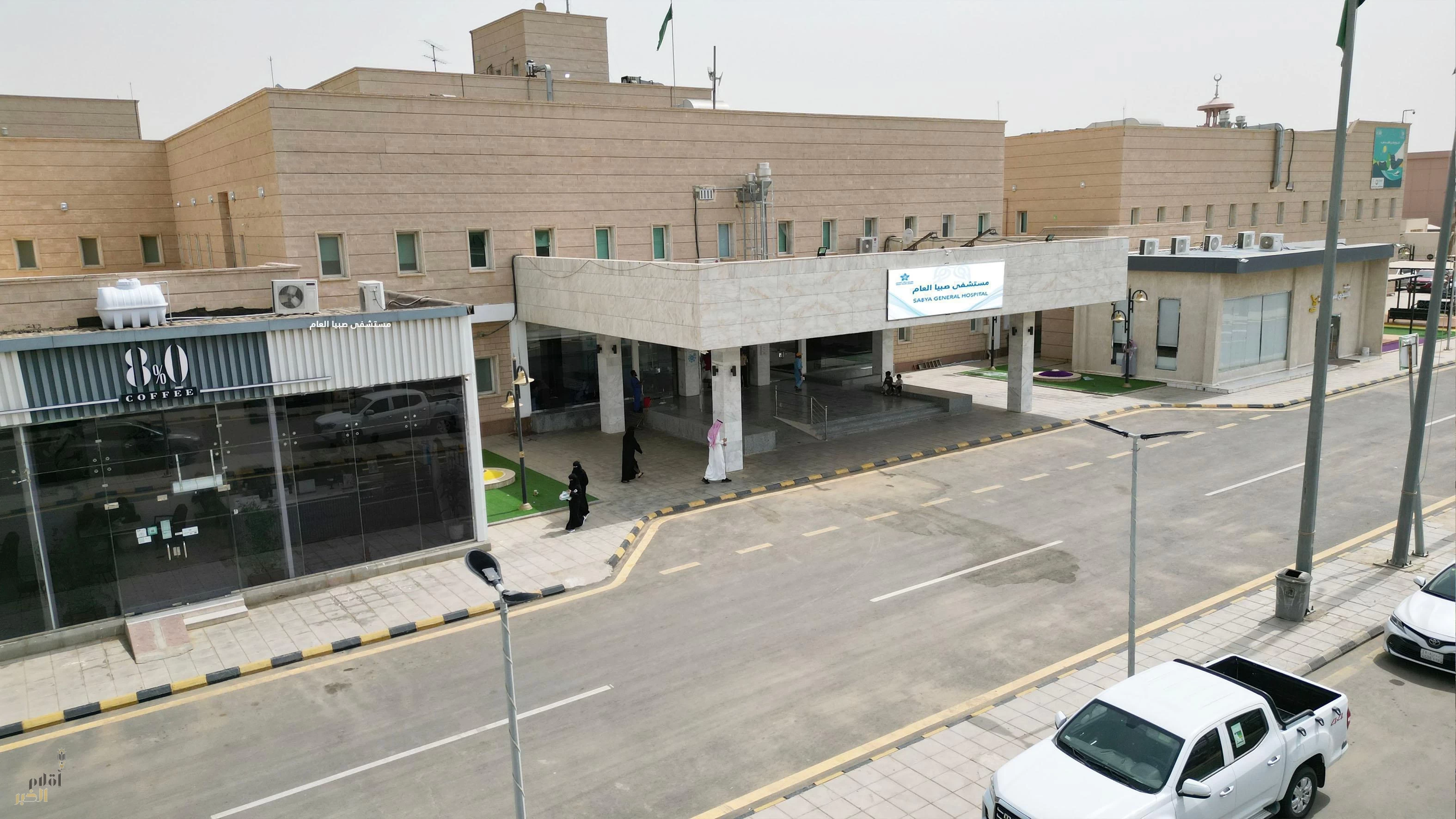 فريق جراحة الوجه والفكين بمستشفى صبيا العام  ينجح في ترميم فك وأسنان ثلاثيني