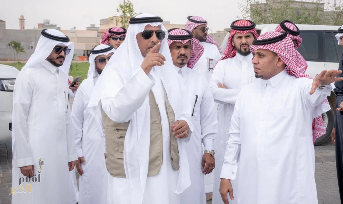 أمين منطقة جازان يتفقد مشاريع بلدية في صبيا ويبحث منجزات المرحلة الحالية والمستقبلية
