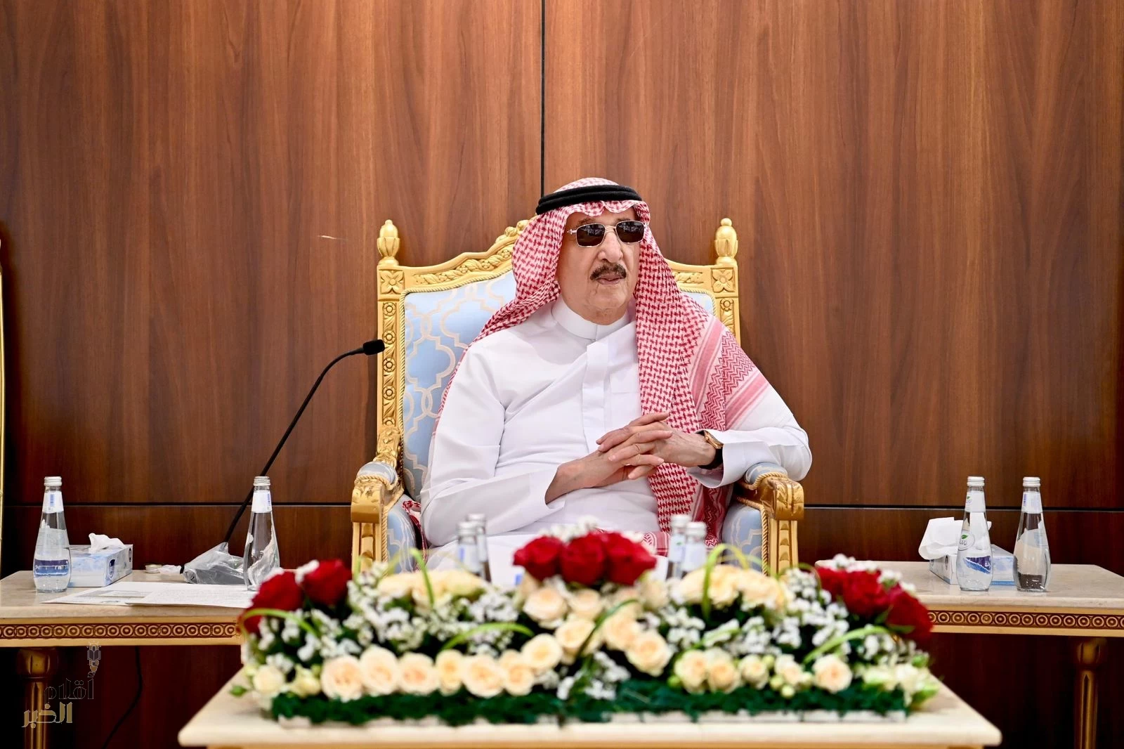 أمير جازان يلتقي مشايخ وأهالي محافظة العيدابي