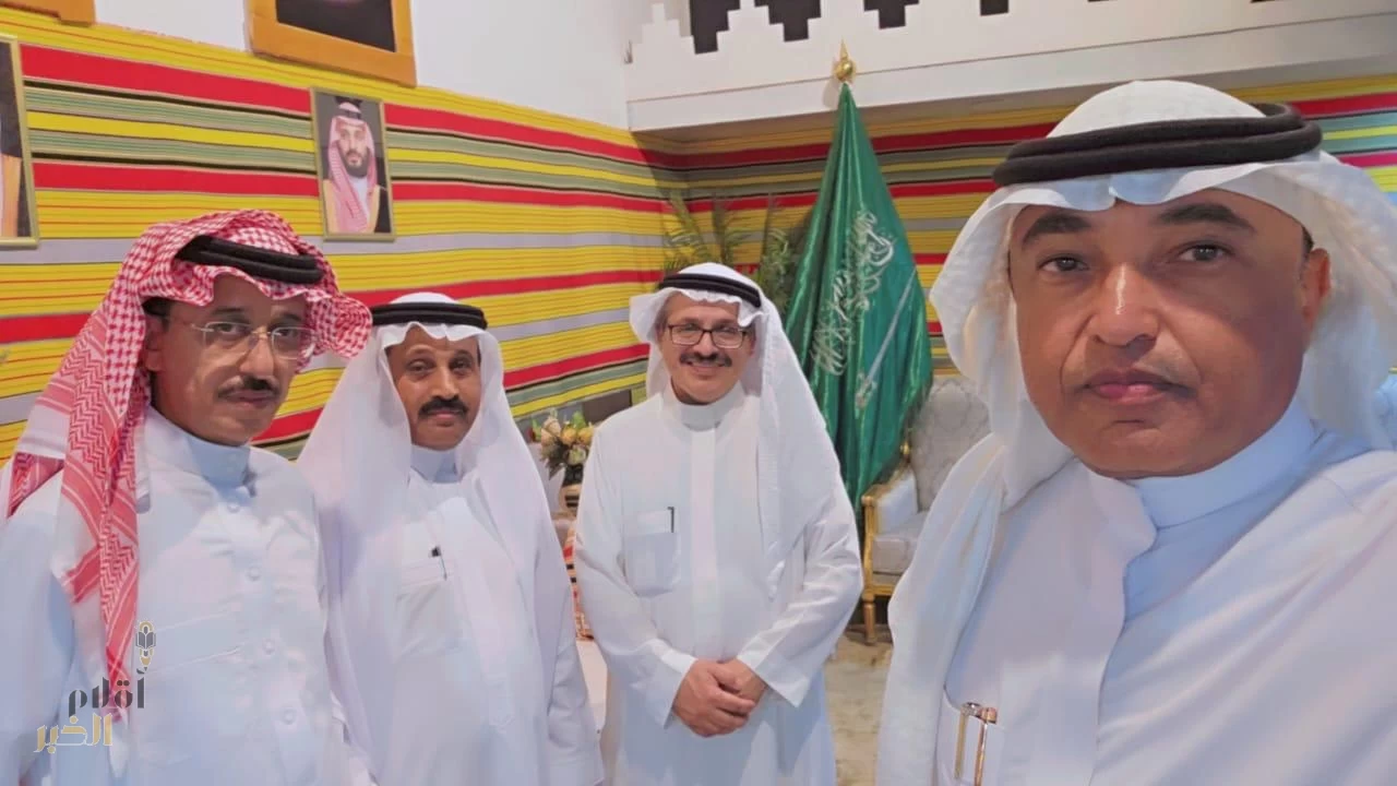 عدد من الأدباء والإعلاميين يثمنون الدور القيادي لقرية جازان التراثية 