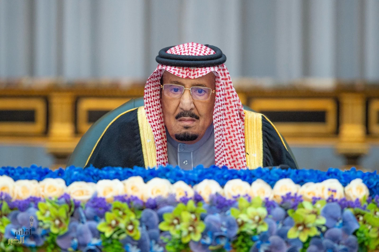 خادم الحرمين الشريفين يرأس جلسة مجلس الوزراء