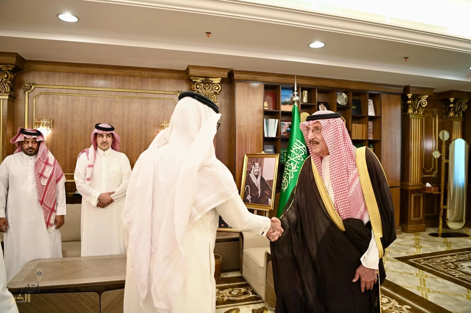 سمو أمير جازان يستقبل منسوبي الامارة المهنئين بشهر رمضان المبارك