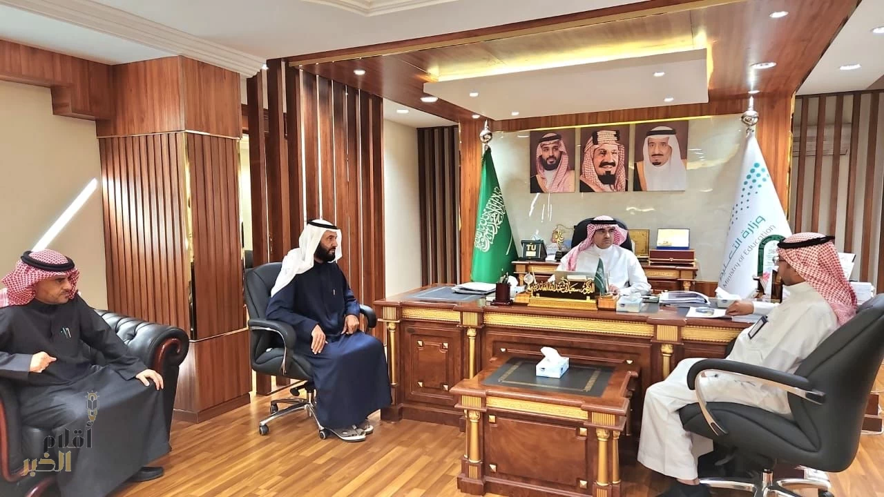 مدير عام تعليم الطائف يستعرض نسب تنفيذ النقل التعليمي في الطائف