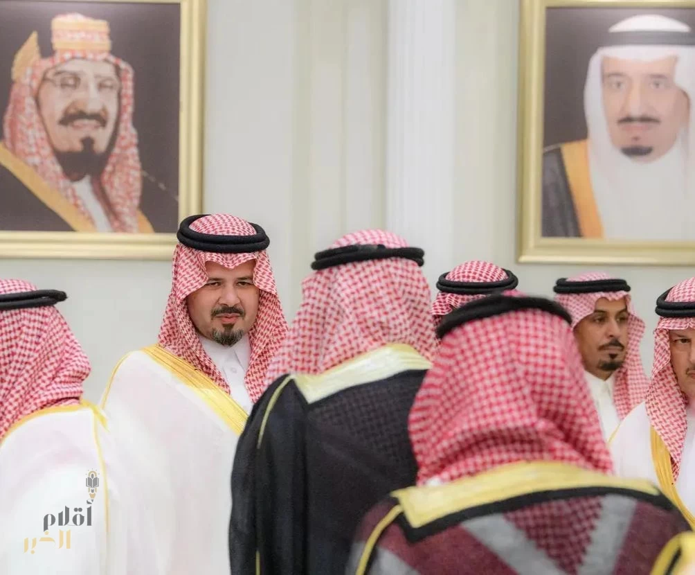 أمير منطقة المدينة المنورة يستقبل المهنئين بعيد الفطر