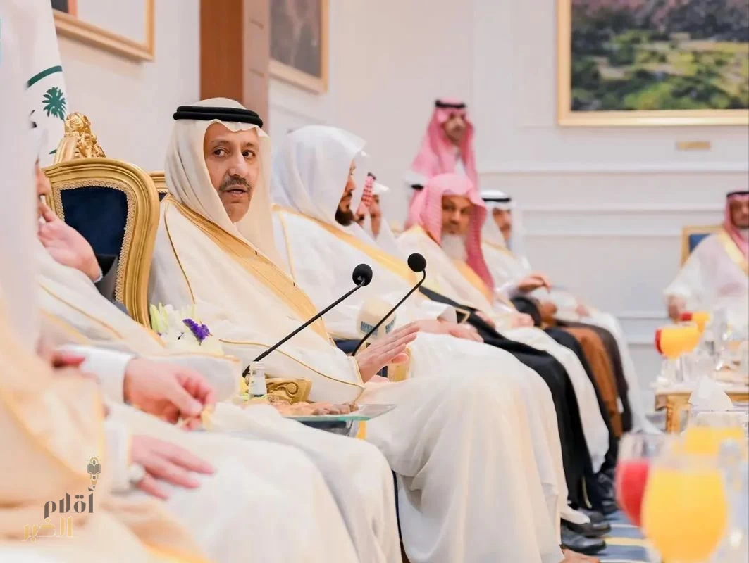 أمير منطقة الباحة يستقبل المهنئين بعيد الفطر