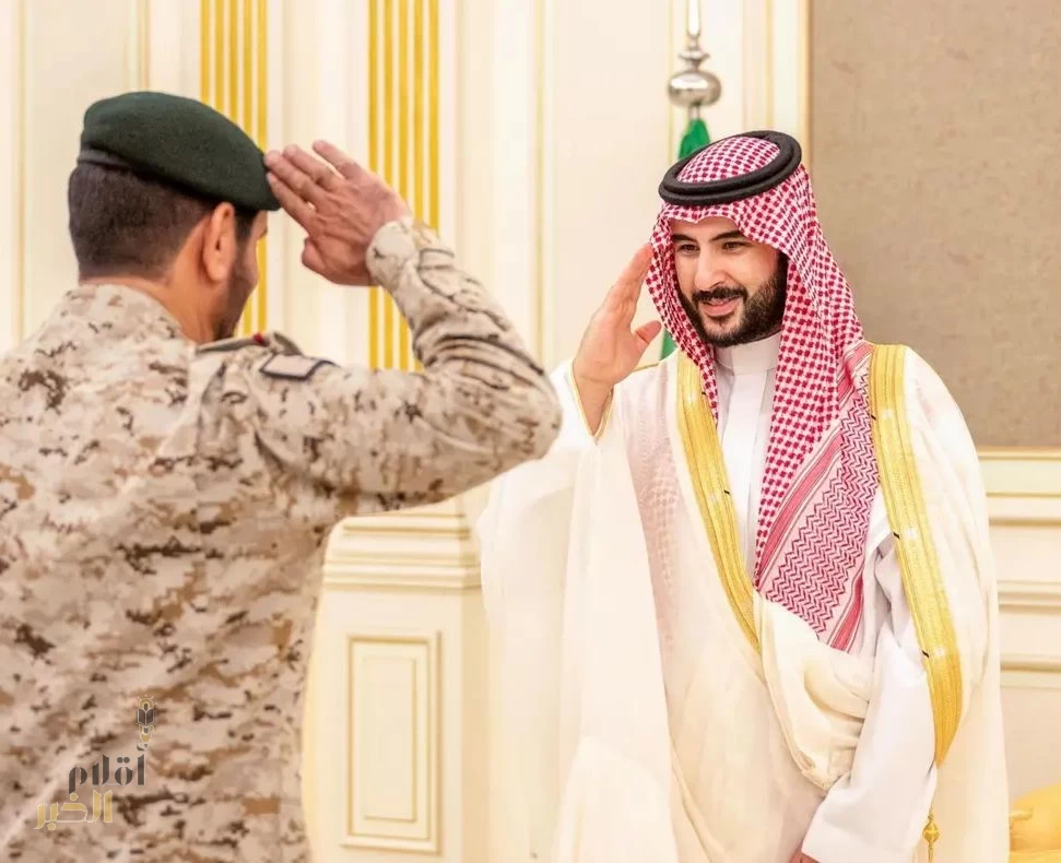 سمو وزير الدفاع يستقبل قادة وزارة الدفاع وكبار مسؤوليها بمناسبة عيد الفطر المبارك