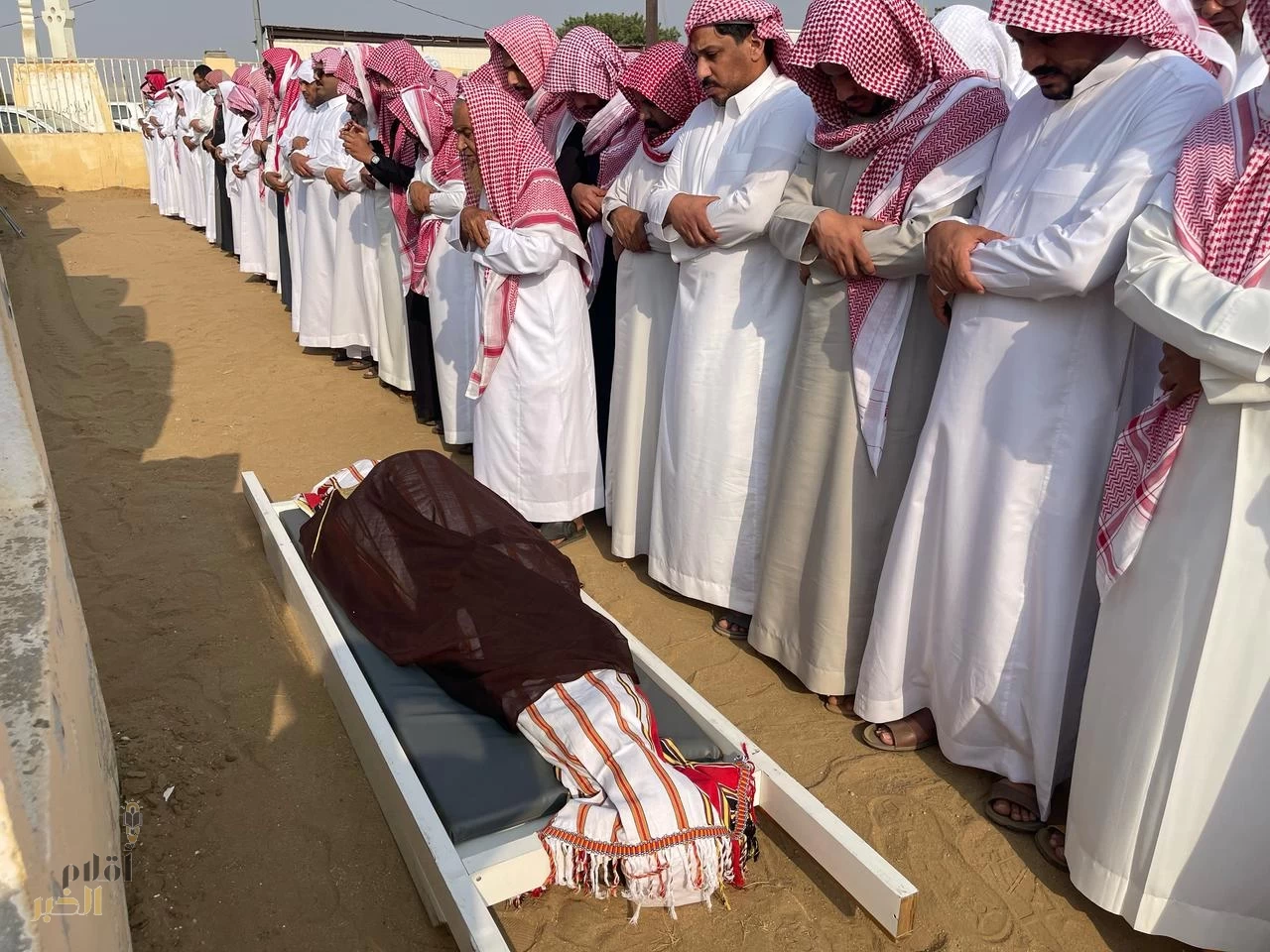 في مشهد حزين . . جازان تودّع شيخ قبيلة النجامية