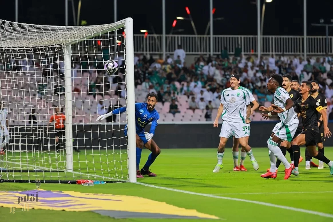الأهلي يضرب بقوة ويُسقط الوحدة بثلاثية