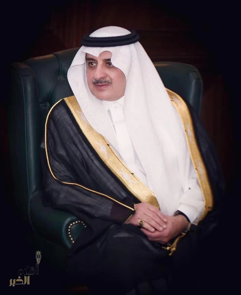 أمير منطقة تبوك يرفع التهنئة للقيادة بمناسبة ما تحقق من إنجازات في مسيرة رؤية المملكة 2030 في عامها التاسع