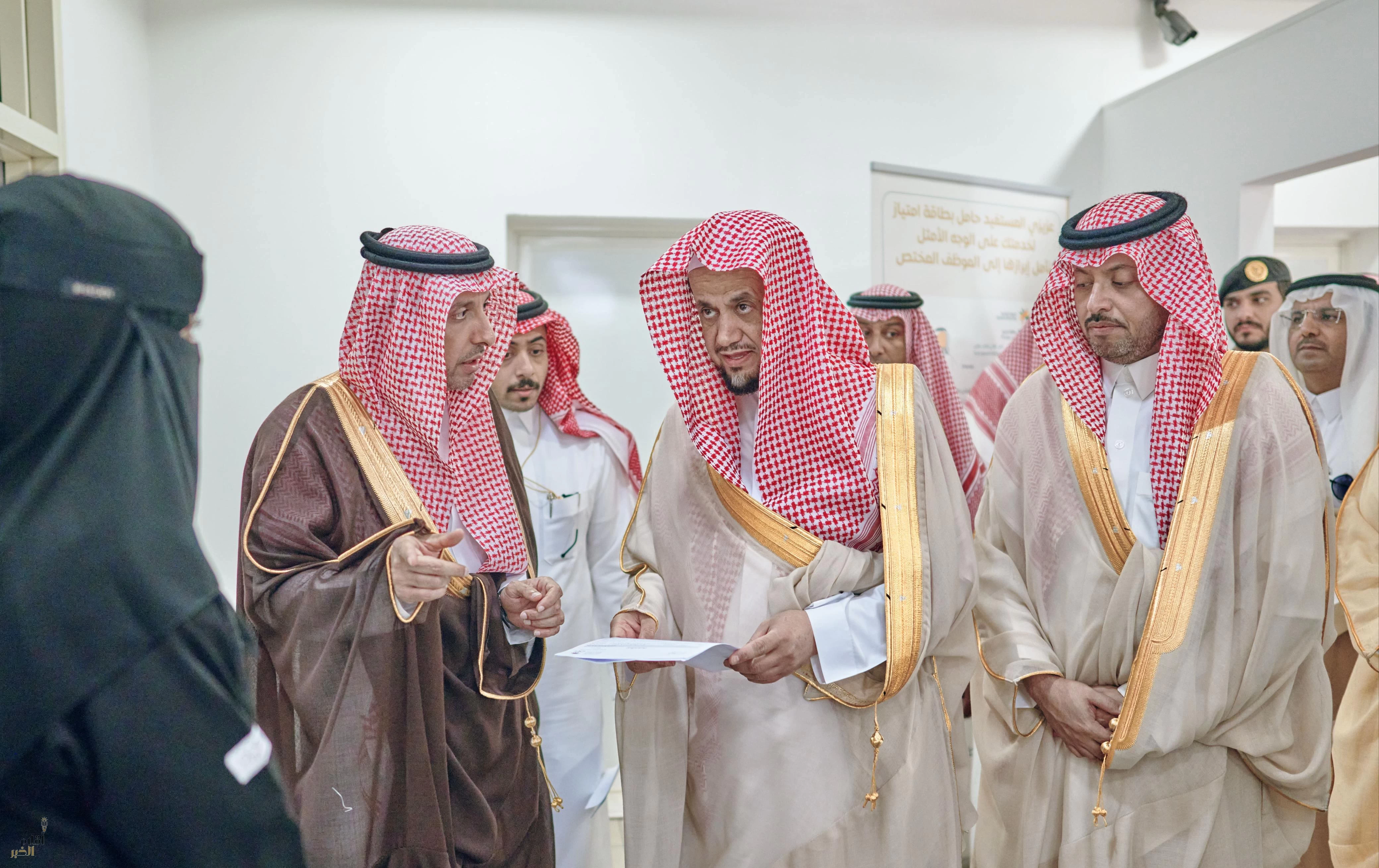 النائب العام يلتقي منسوبي النيابة العامة بمحافظة الأحساء وعدداً من المراجعين