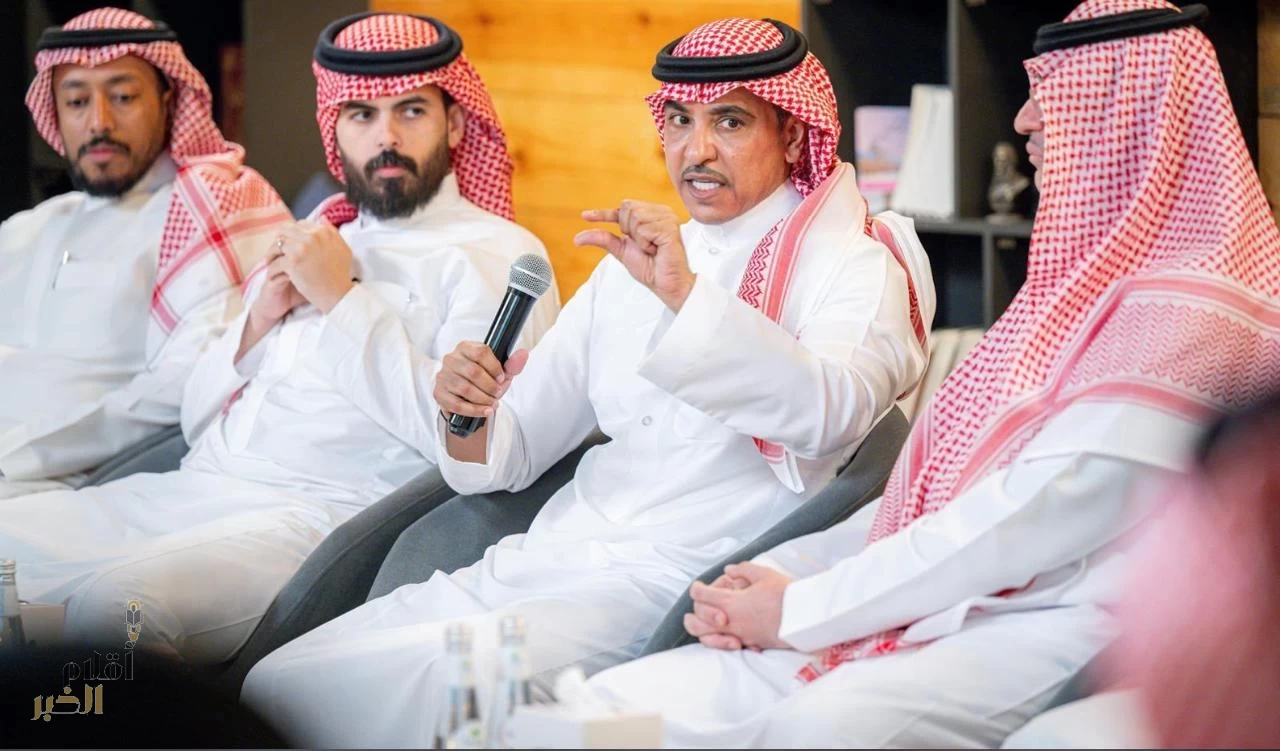 وزير الإعلام يستهل مبادرة " نبض الإعلام "باللقاء الأول مع صناع البودكاست