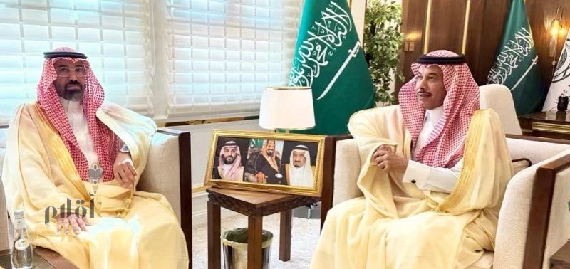 محافظ صوير يستقبل رئيس بلدية صوير المكلف حديثًا بالمحافظة