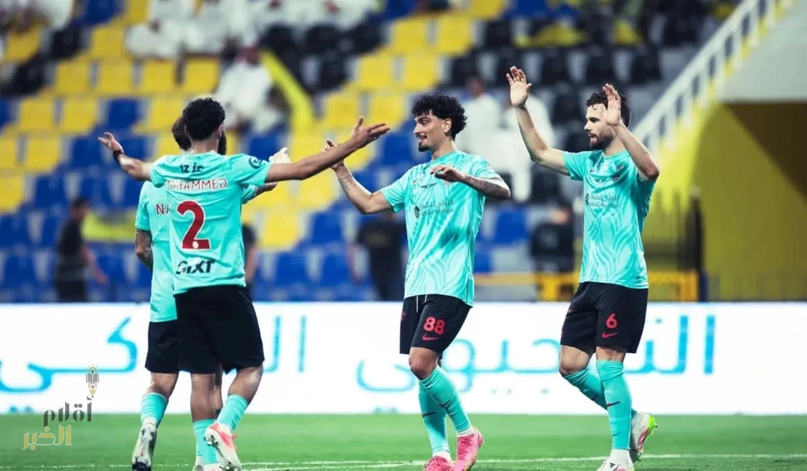 القادسية يهزم السكري.. وضمك يُعلن هبوط الرائد رسميًا إلى "دوري يلو"