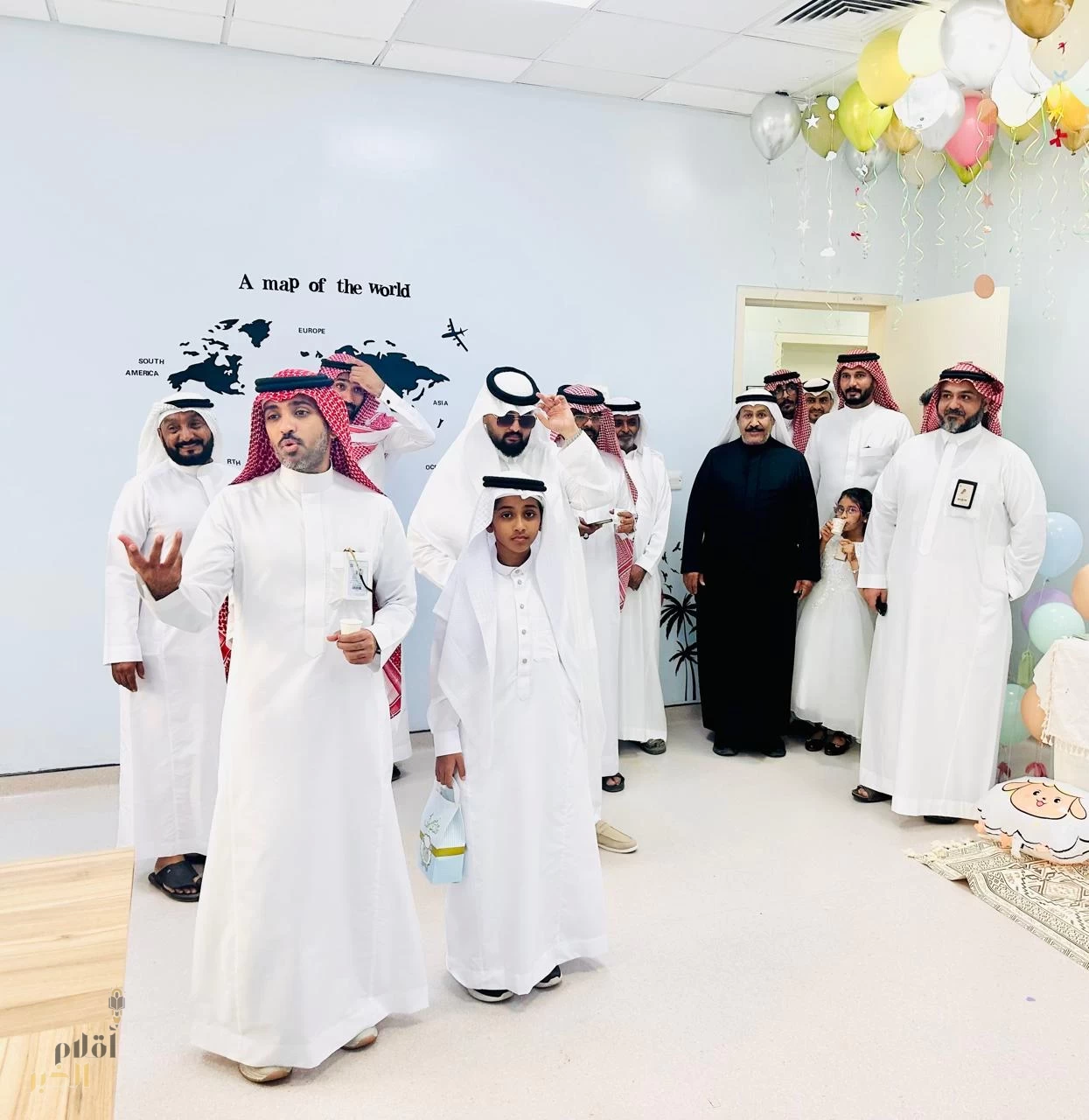 مدير مستشفى إرادة والصحة النفسية بجازان يعايد نزلاء المستشفى بعيد الأضحى المبارك