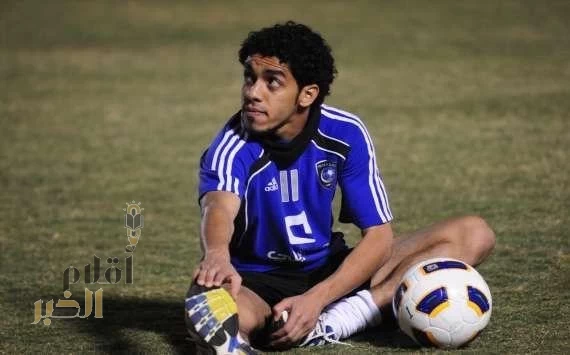 “عبدالعزيز الدوسري.. حين كان الهلال يُغنّي باسمه، أصبحت الملاعب تفتقد ظله”