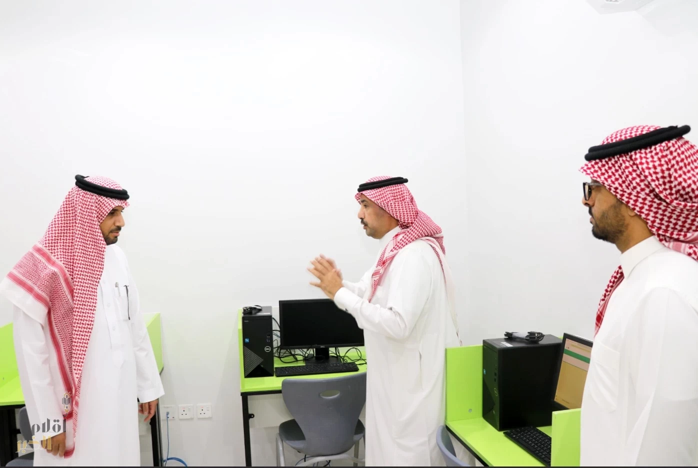 رئيس بلدية النعيرية يُدشن مركز اختبار وتقييم العاملين في منشآت الغذاء والصحة العامة