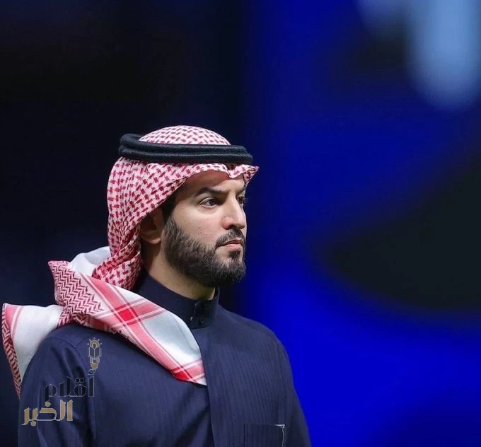 "بن نافل" في طريقه إلى العاصمة الفرنسية لحسم صفقة هيرنانديز