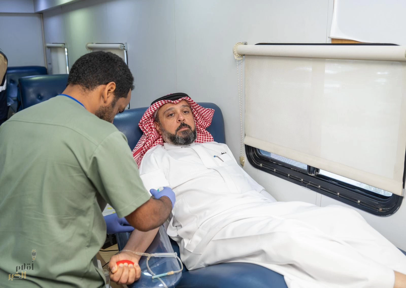 أمين الشرقية يشارك في الحملة الوطنية للتبرع بالدم التي أطلقها ولي العهد