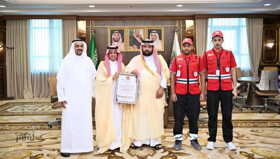 أمير منطقة جازان يستقبل مدير هيئة الهلال الأحمر بالمنطقة