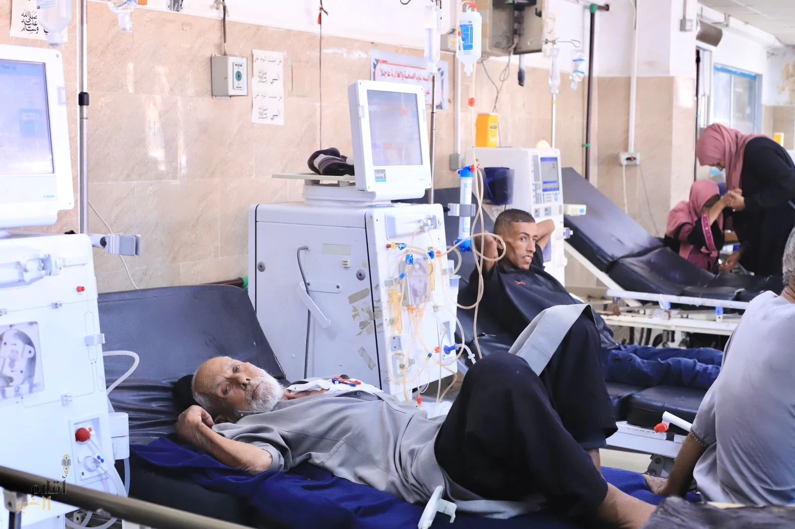 مركز الملك سلمان للإغاثة ينفذ مشروعًا حيويًّا في مجمع ناصر الطبي بمدينة خان يونس في قطاع غزة