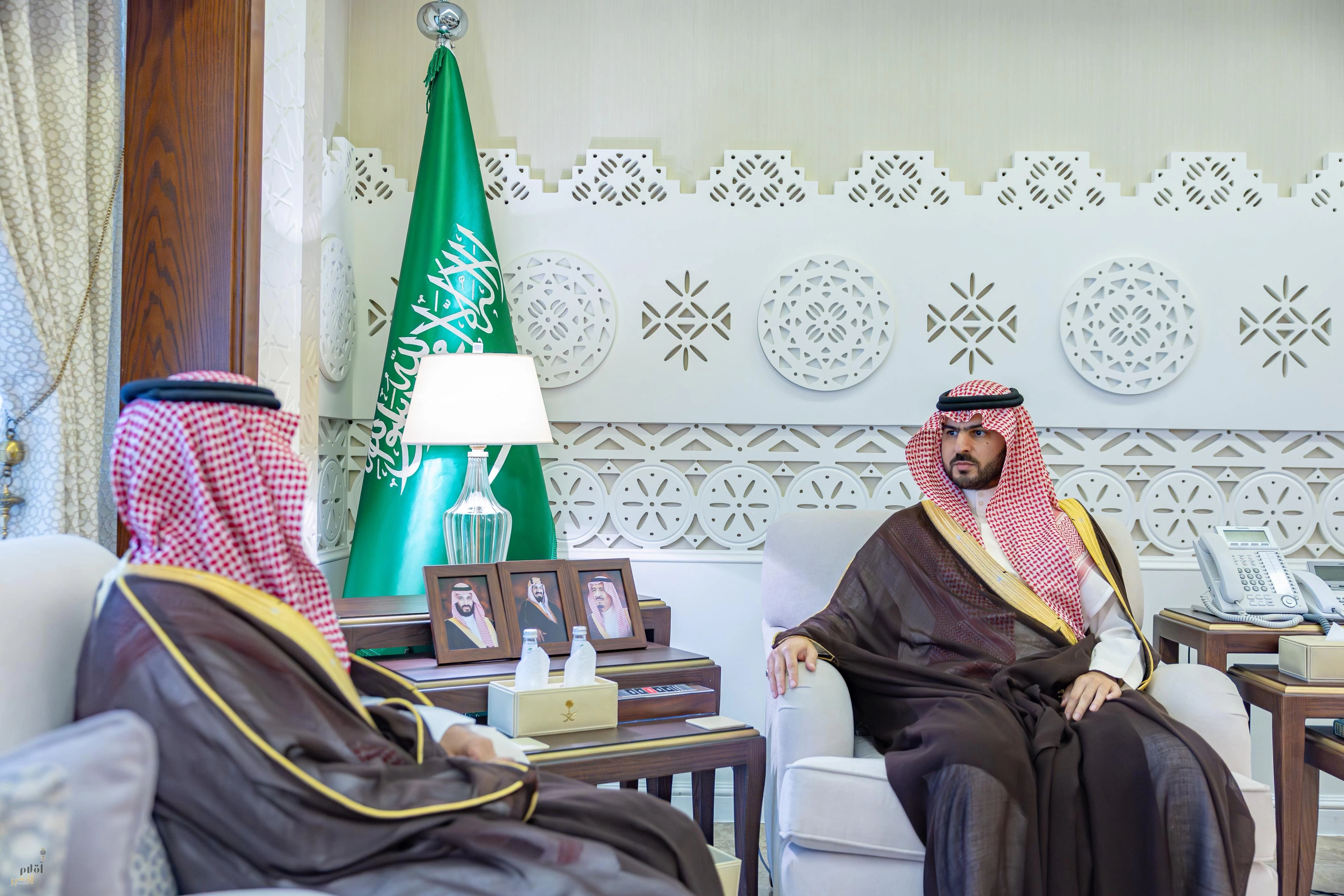 سمو نائب أمير المنطقة الشرقية يستقبل مدير فرع وزارة الإعلام بمناسبة تكليفه