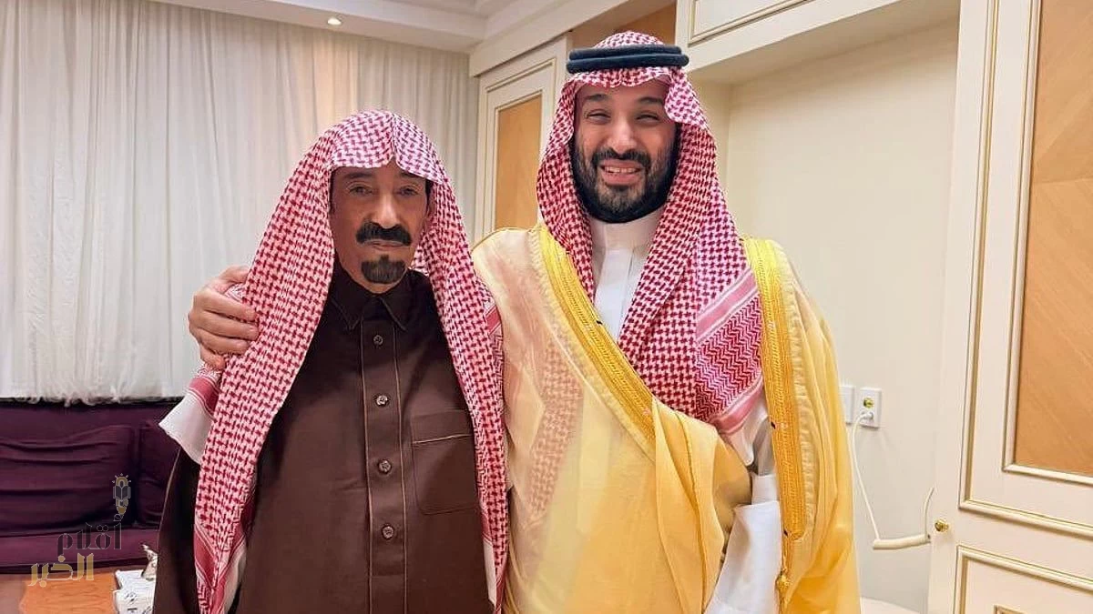 ولي العهد يزور الشيخ بدر الدويش للاطمئنان على صحته