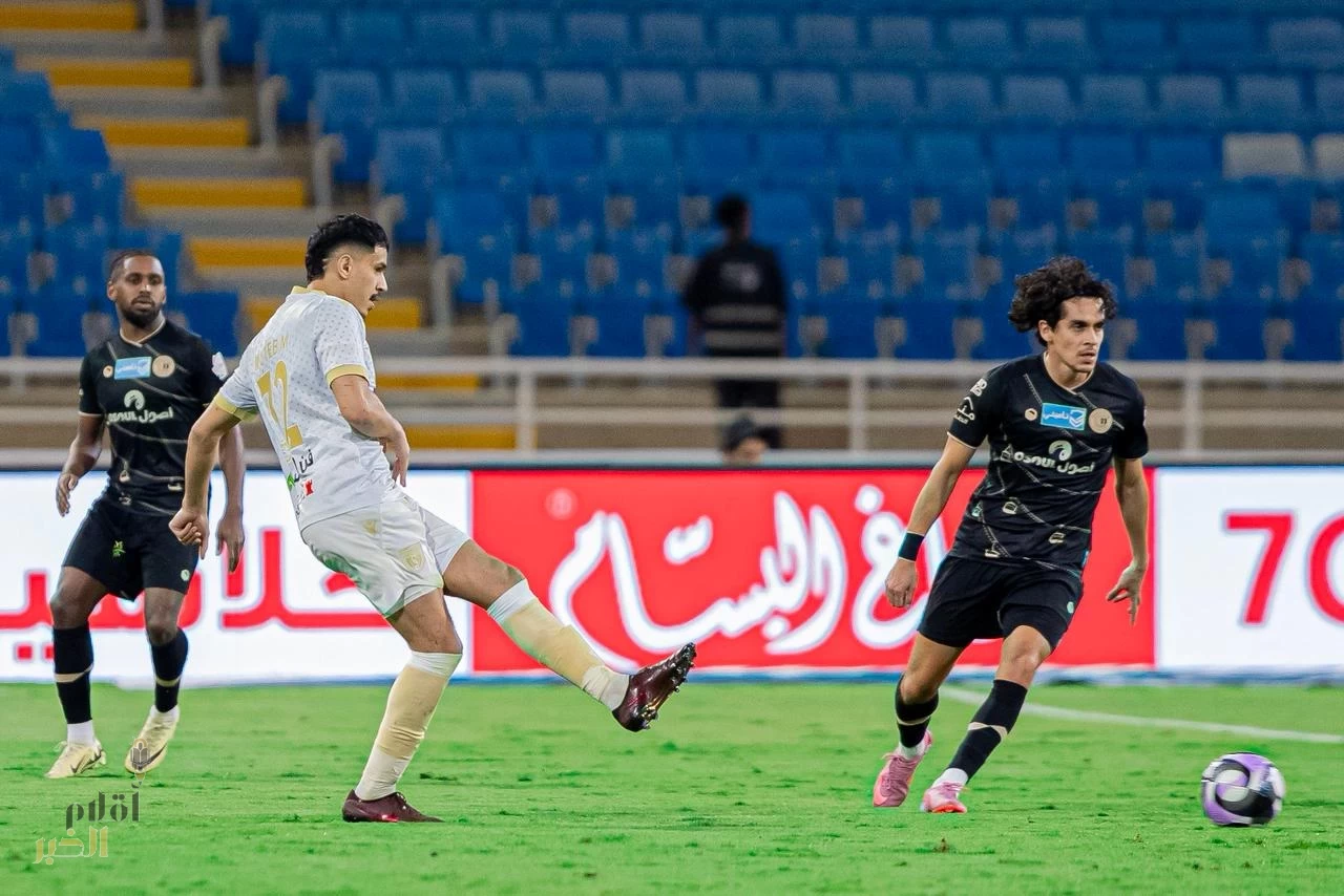 التعاون يكتسح ضمك بسداسية والخليج يمطر شباك الرياض برباعية