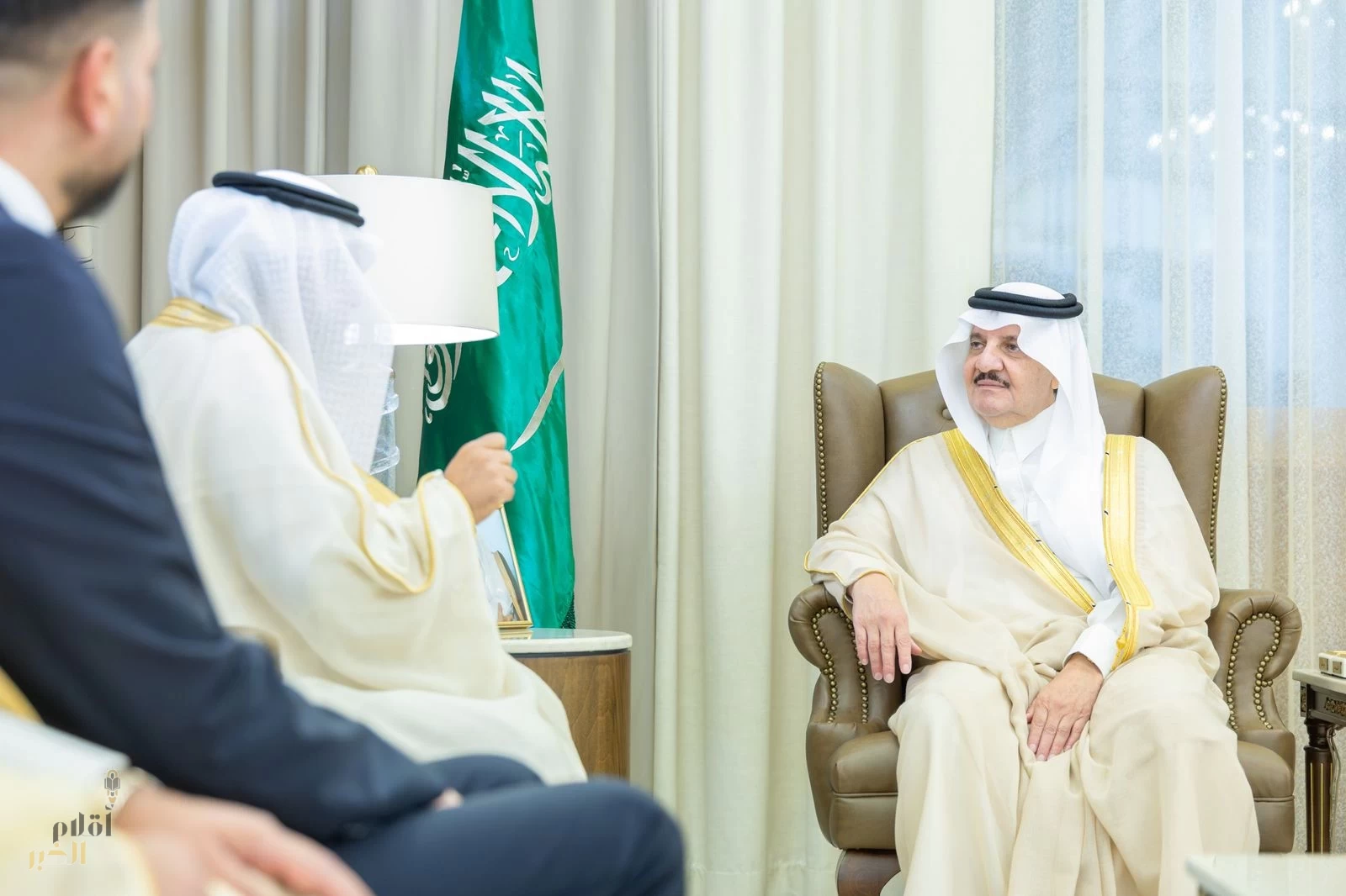 أمير المنطقة الشرقية يستقبل رئيس وأعضاء أكاديمية التعلّم