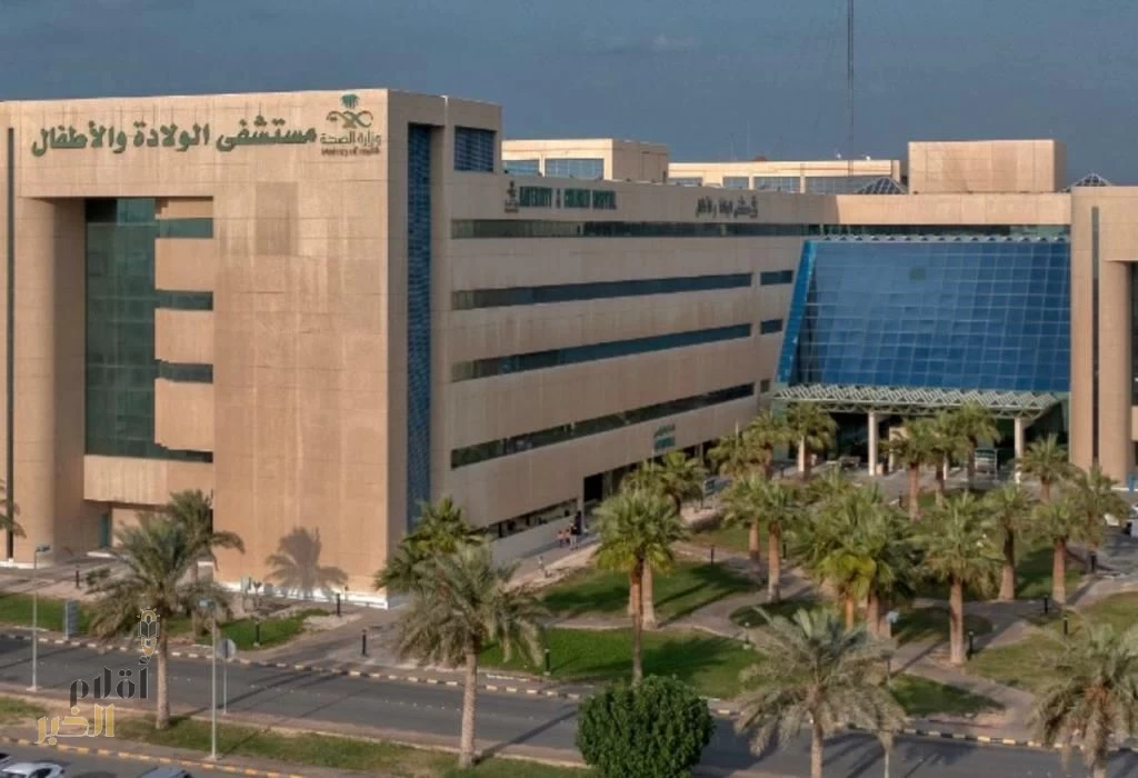 أطباء في مستشفى الولادة والأطفال بالدمام ينجحون في إزالة 49 مغناطيس من بطن طفل عبر تقنية المنظار 