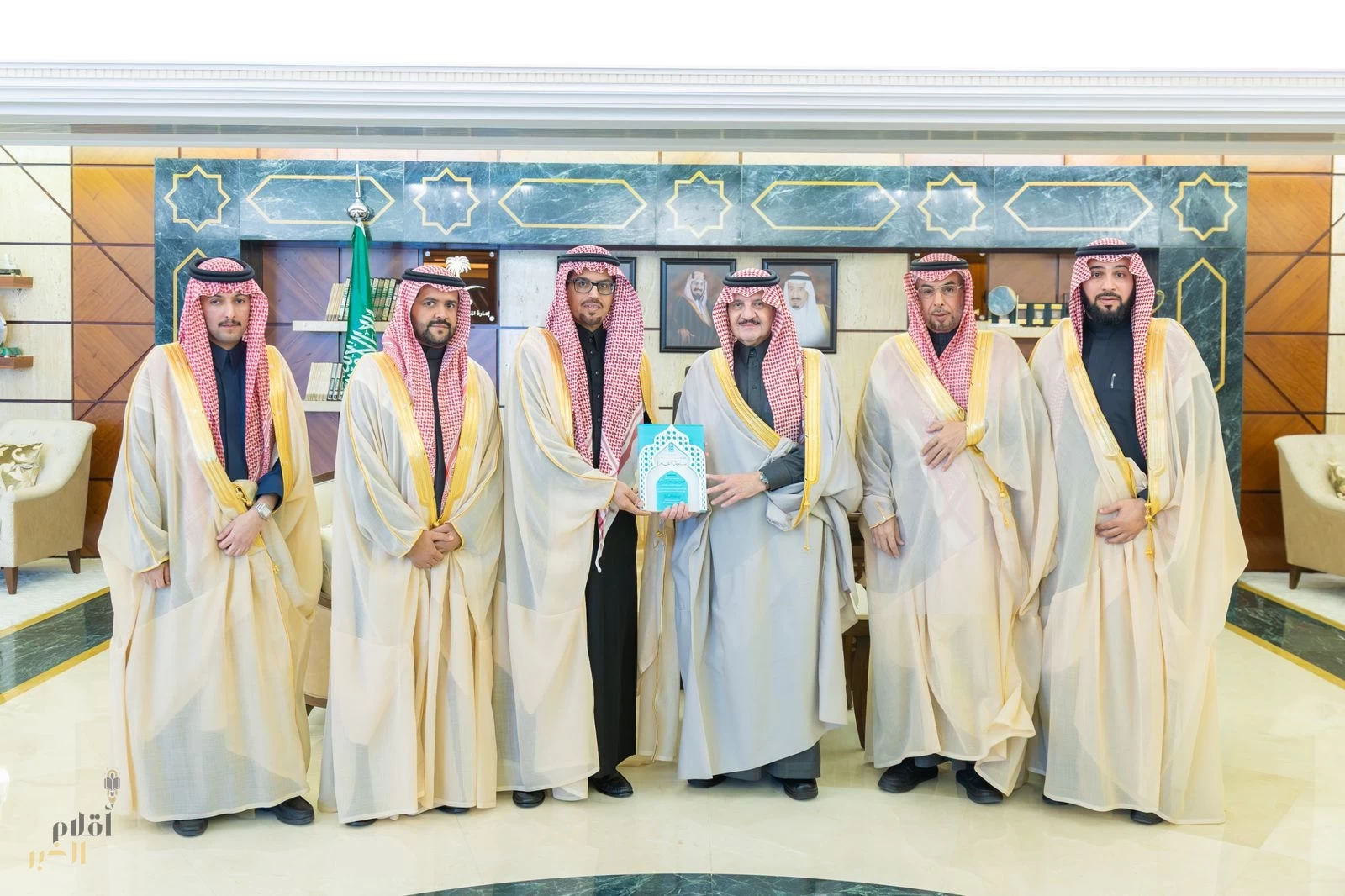 أمير المنطقة الشرقية يستقبل رئيس وأعضاء جمعية العناية بالمساجد ويطلع على مبادرة مساجدنا عامرة