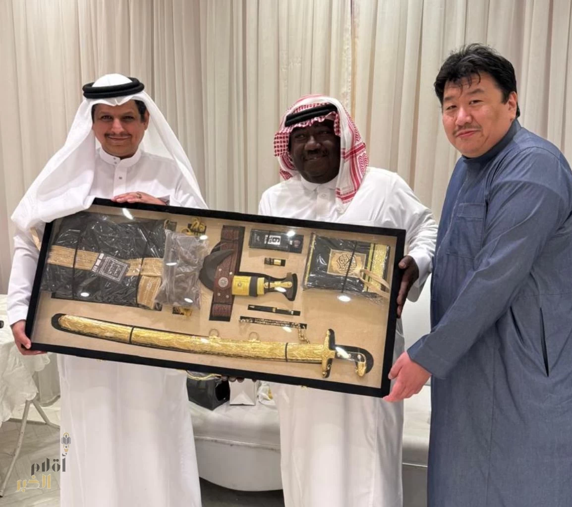 أسرة الطب الشرعي بصحة مكة يكرّمون زملائهم المتقاعدين