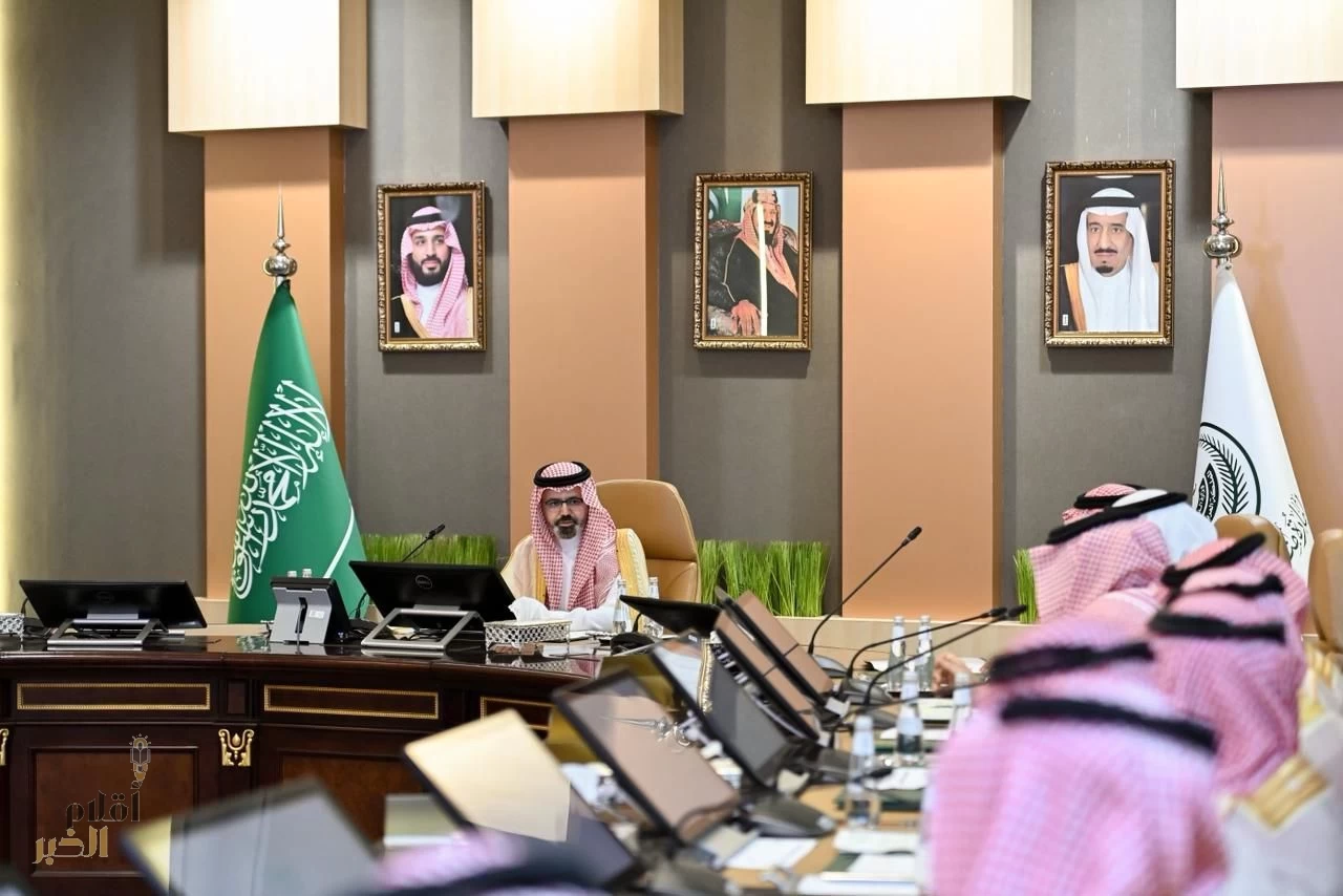 نائب أمير جازان يرأس اجتماع وفد أعضاء مجلس الشورى بمديري الجهات الحكومية بالمنطقة