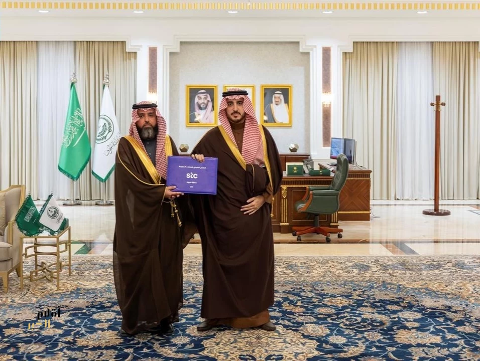 أمير الجوف يستقبل مدير شركة الاتصالات السعودية بالمنطقة