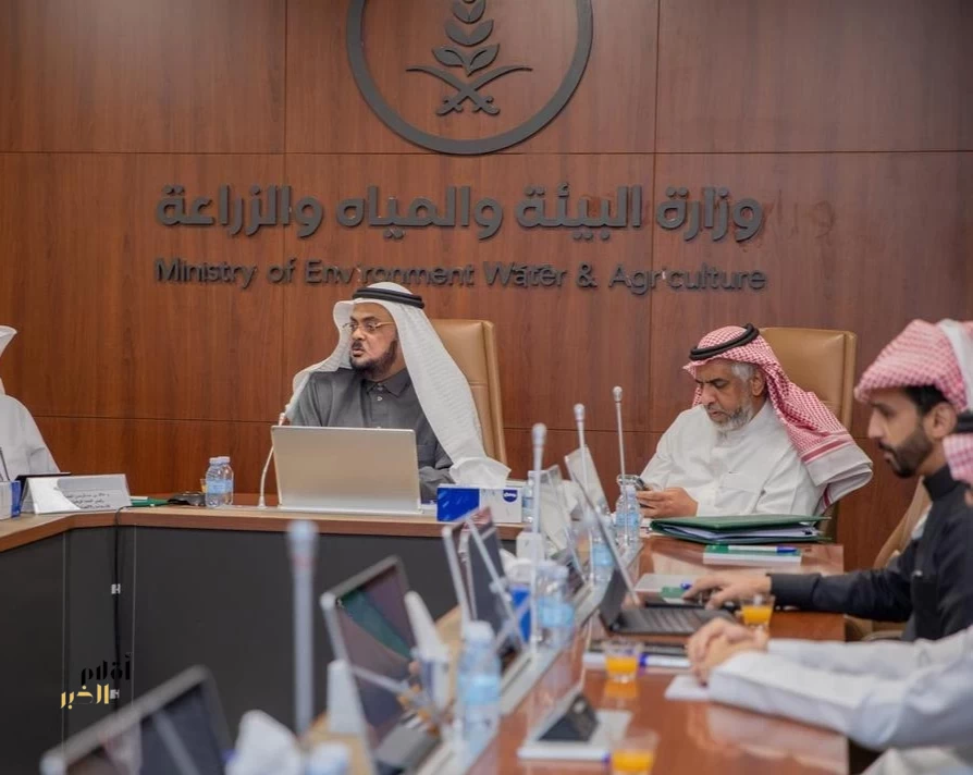 "البيئة" تؤكد أهمية توحيد الجهود الوطنية لتعزيز استدامة البيئة وتحقيق الاقتصاد الأخضر
