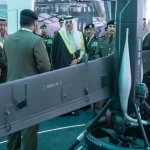 نائب وزير الداخلية المُكلف يزور جناح وزارة الداخلية في معرض الدفاع العالمي 2026