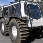 الدفاع المدني يستعرض العربة البرمائية متعددة المهام في جناح وزارة الداخلية 