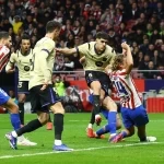 أتلتيكو مدريد يمزق شباك برشلونة برباعية في نصف نهائي كأس ملك إسبانيا
