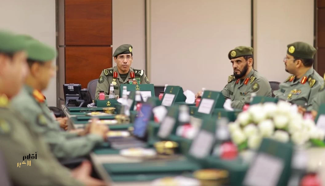 مدير عام الجوازات يرأس اجتماع قيادات القطاع لاستعراض خطة أعمال العمرة خلال شهر رمضان