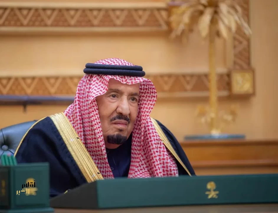 أمام خادم الحرمين الشريفين.. أصحاب السمو والمعالي الذين صدرت الأوامر الملكية بتعيينهم في مناصبهم الجديدة يتشرفون بأداء القسم