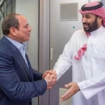 رئيس جمهورية مصر يصل إلى جدة وسمو ولي العهد في مقدمة مستقبليه