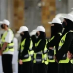 متطوعات الدفاع المدني يشاركن في خدمة ضيوف الرحمن خلال شهر رمضان 1447