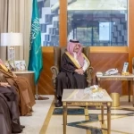 أمير المنطقة الشرقية يستقبل رئيس وأعضاء مجلس إدارة جمعية طويق