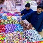 حلويات العيد.. تقليد اجتماعي يعزز أجواء الفرح في أسواق جدة