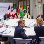 سمو وزير الخارجية يشارك في جلسة (التهديدات العابرة للحدود والسيادة)