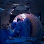 مدينة الملك عبدالله الطبيّة تنهي صرعًا مستعصيًا لمريضة شابة رافقها منذ الطفولة