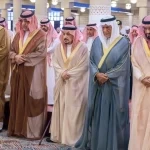 أمير منطقة الرياض يؤدي صلاة الميت على صاحبة السمو الأميرة الجوهرة بنت فيصل بن عبدالله آل عبدالرحمن آل سعود