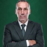 الاتحاد السعودي يعلن التعاقد مع دونيس لقيادة الأخضر حتى 2027